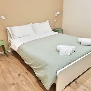 Camera economica con letto king size
